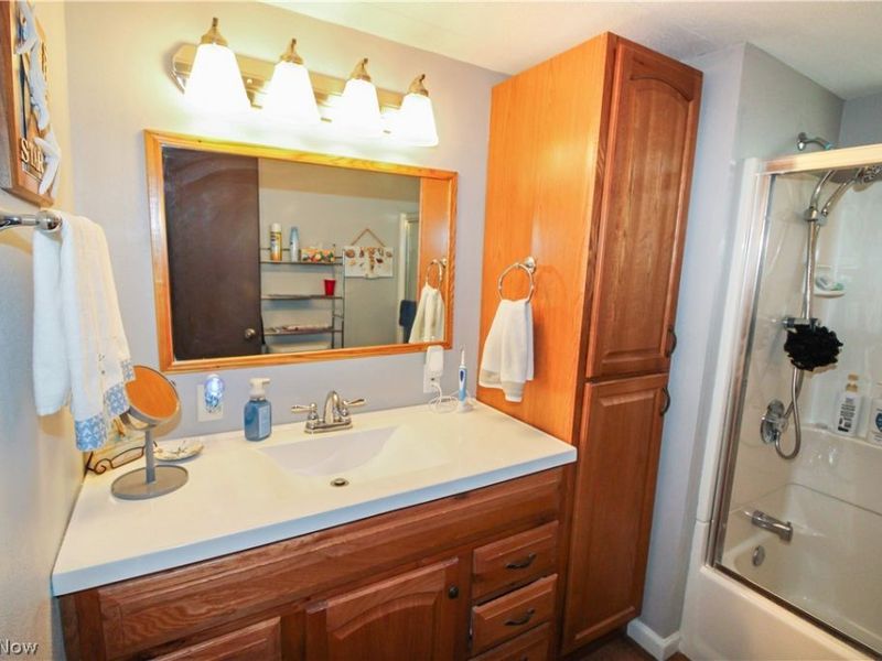 8175 E North Shore Boulevard, Unit 16, Marblehead, OH 43440 Photo 6