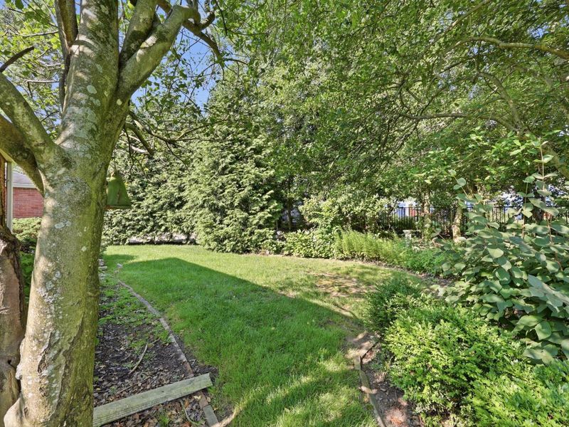129 S Mulberry Street, Granville, OH 43023 Photo 6