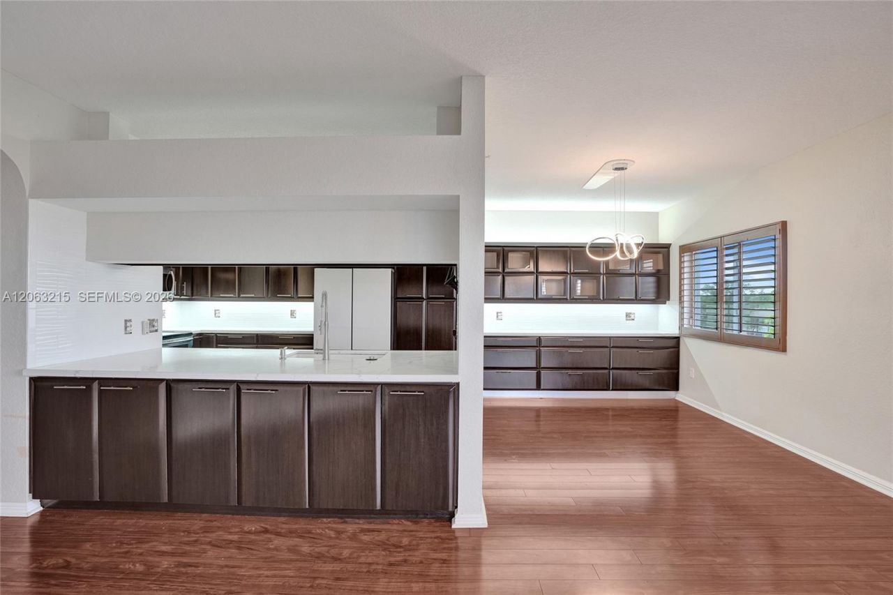 7611 Southampton Ter, Unit 409, Tamarac, FL 33321 Photo