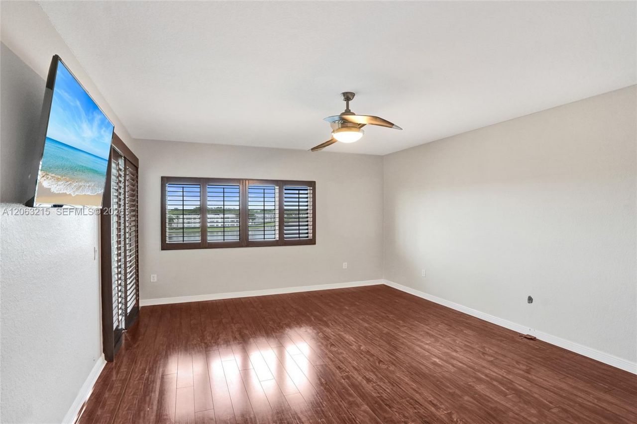 7611 Southampton Ter, Unit 409, Tamarac, FL 33321 Photo