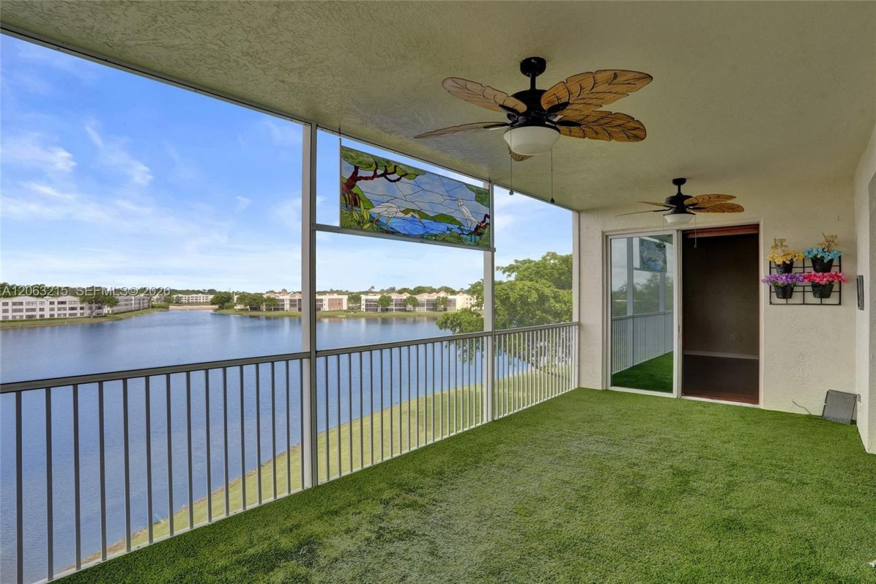 7611 Southampton Ter, Unit 409, Tamarac, FL 33321 Photo