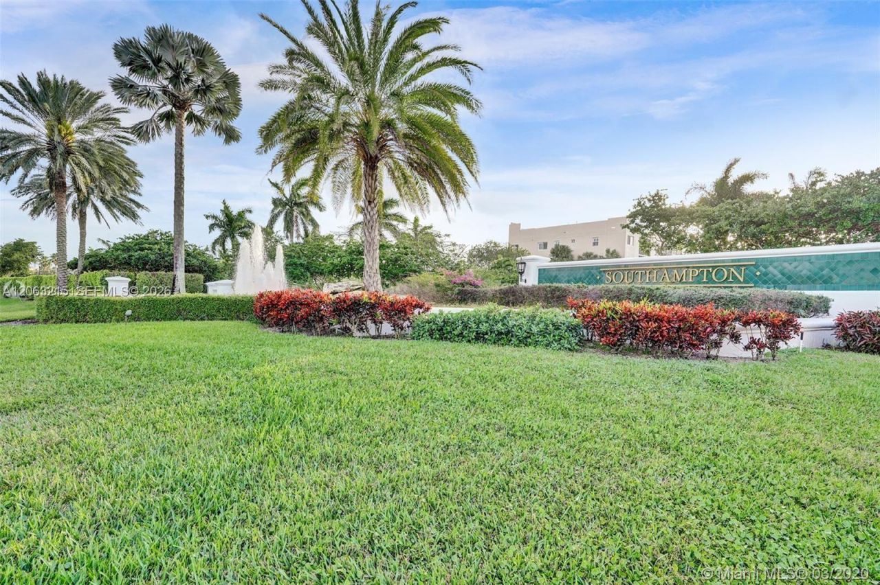 7611 Southampton Ter, Unit 409, Tamarac, FL 33321 Photo