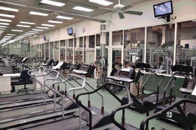 7611 Southampton Ter, Unit 409, Tamarac, FL 33321 Photo