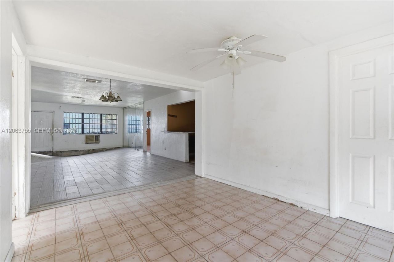 760 NE 147th St, North Miami, FL 33161 Photo