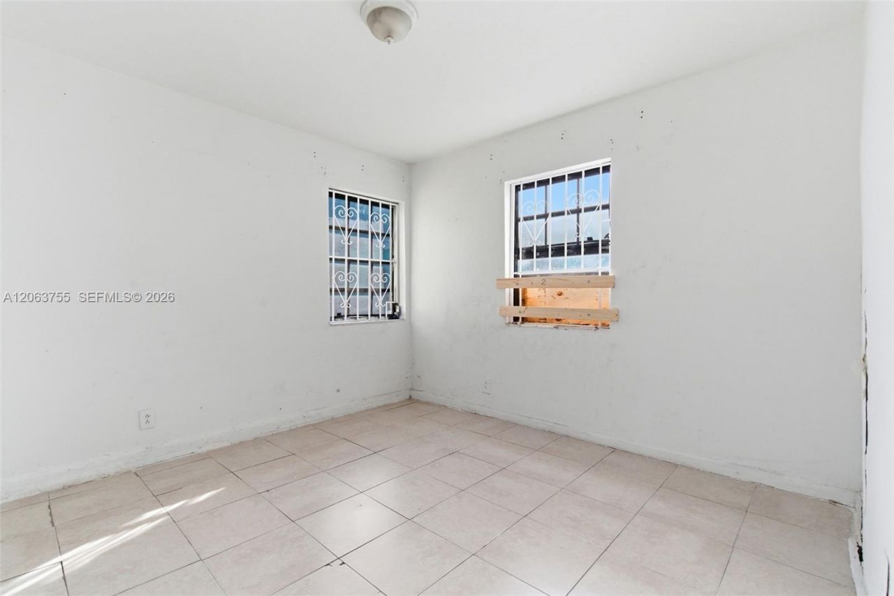 760 NE 147th St, North Miami, FL 33161 Photo
