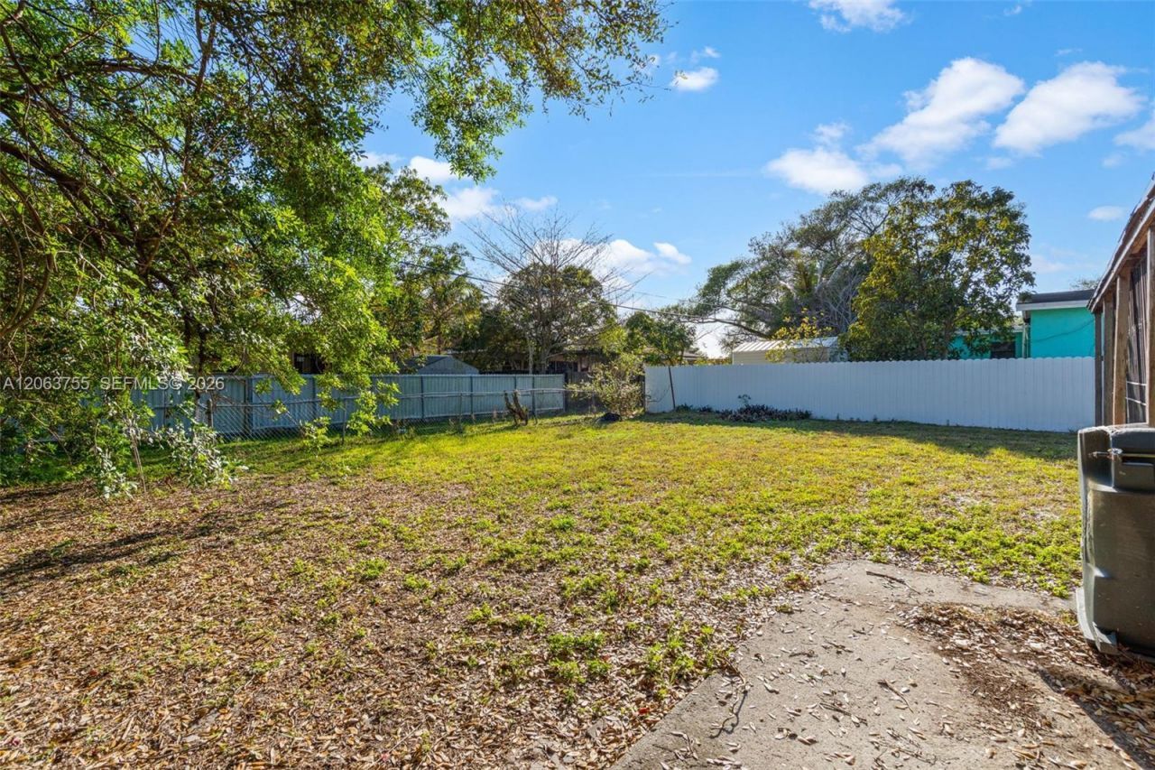 760 NE 147th St, North Miami, FL 33161 Photo