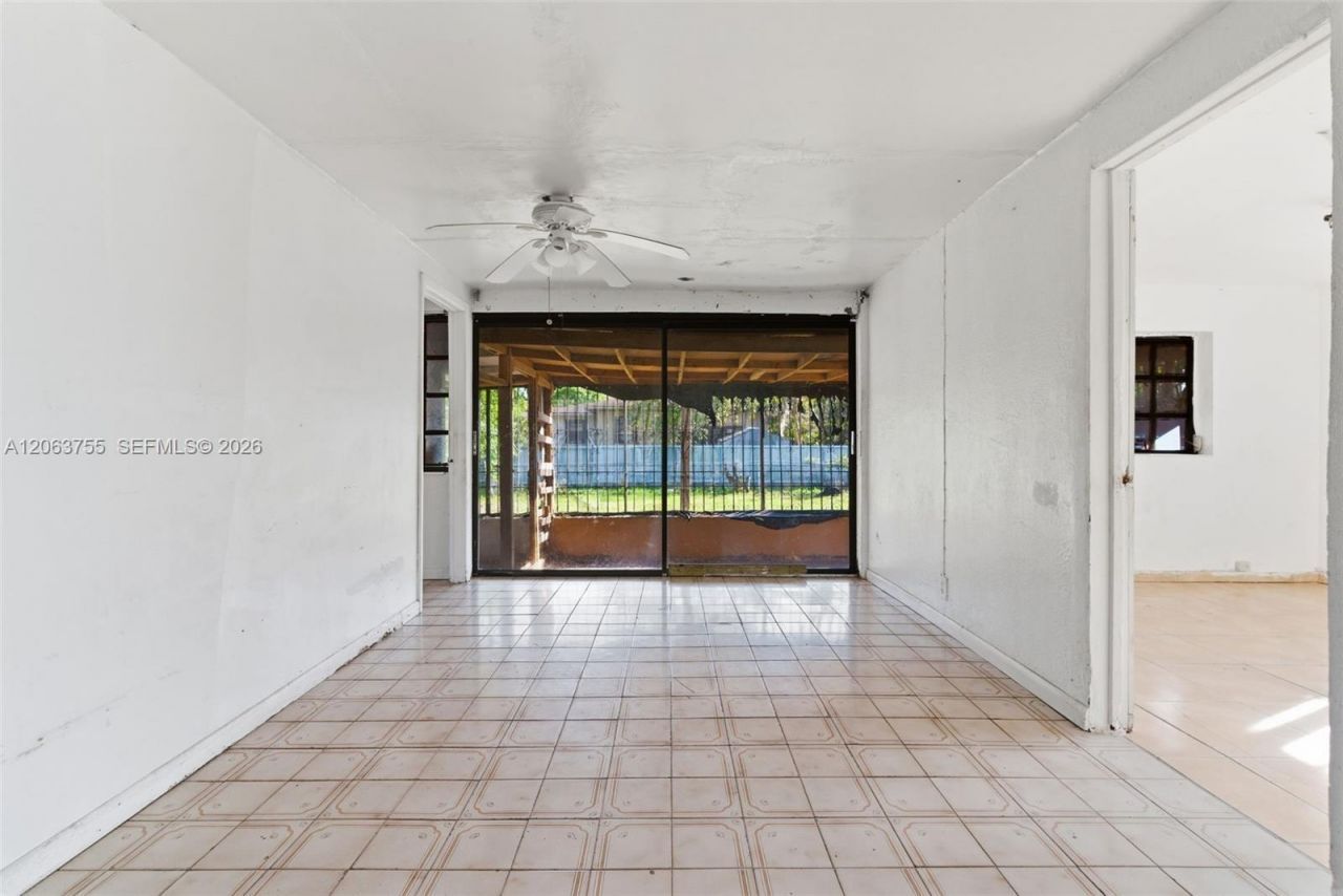 760 NE 147th St, North Miami, FL 33161 Photo