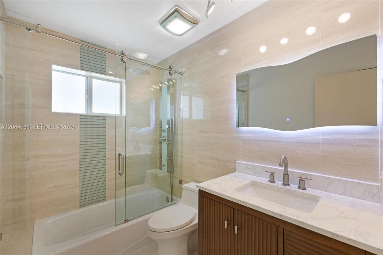 8 Poisonwood , Key Largo, FL 33037 Photo
