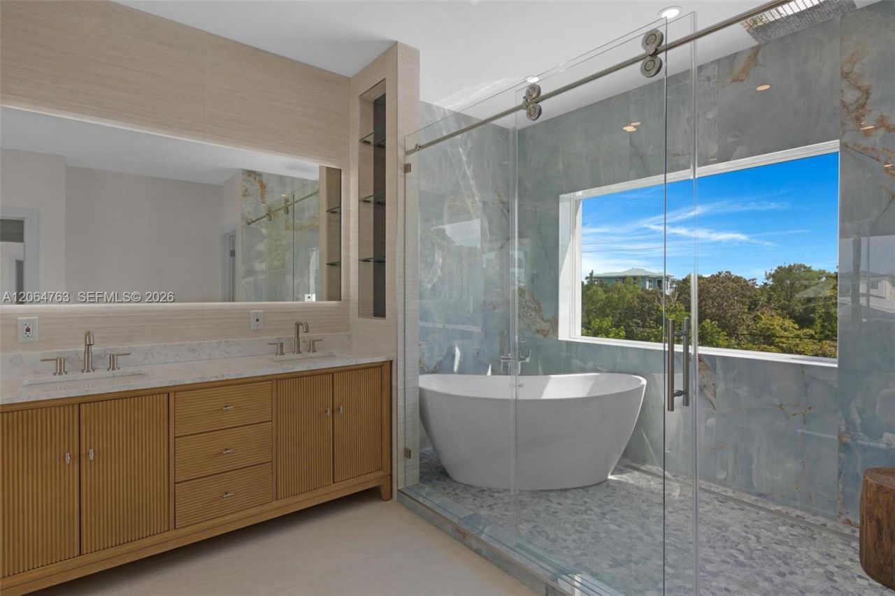 8 Poisonwood , Key Largo, FL 33037 Photo
