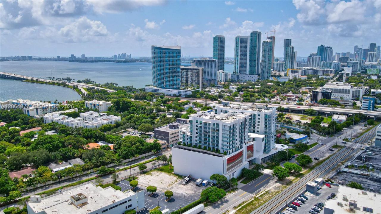 3900 Biscayne Blvd, Unit N-1205, Miami, FL 33137 Photo