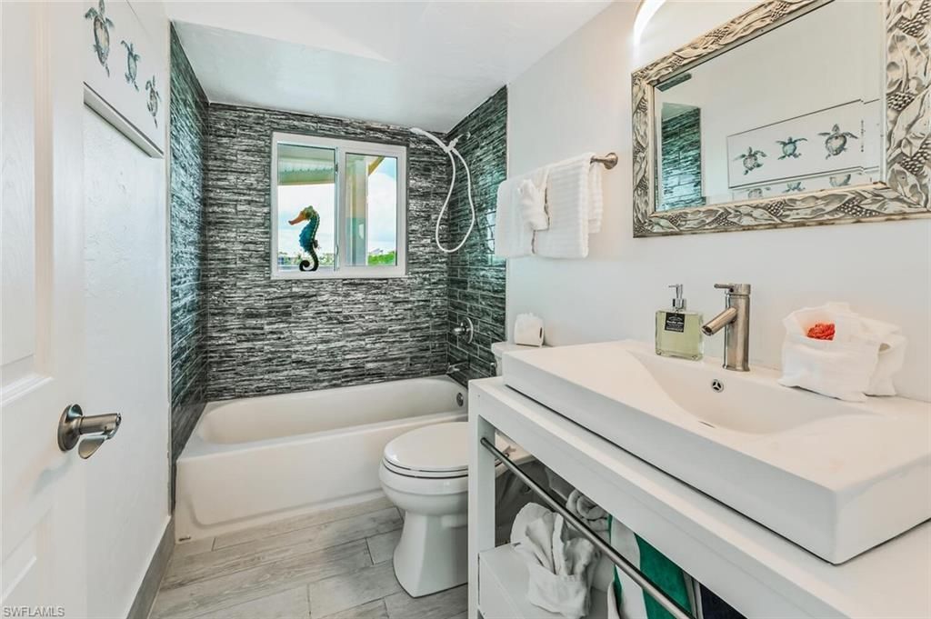 21513 Indian Bayou Dr , Fort Myers Beach, FL 33931 Photo