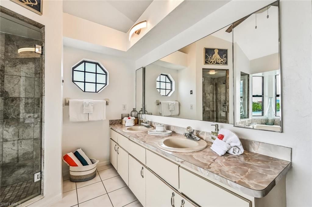 21513 Indian Bayou Dr , Fort Myers Beach, FL 33931 Photo