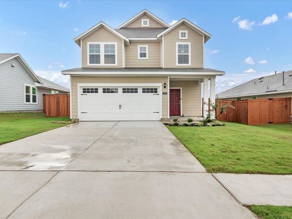 135 Lyndon DR, San Marcos, TX 78666