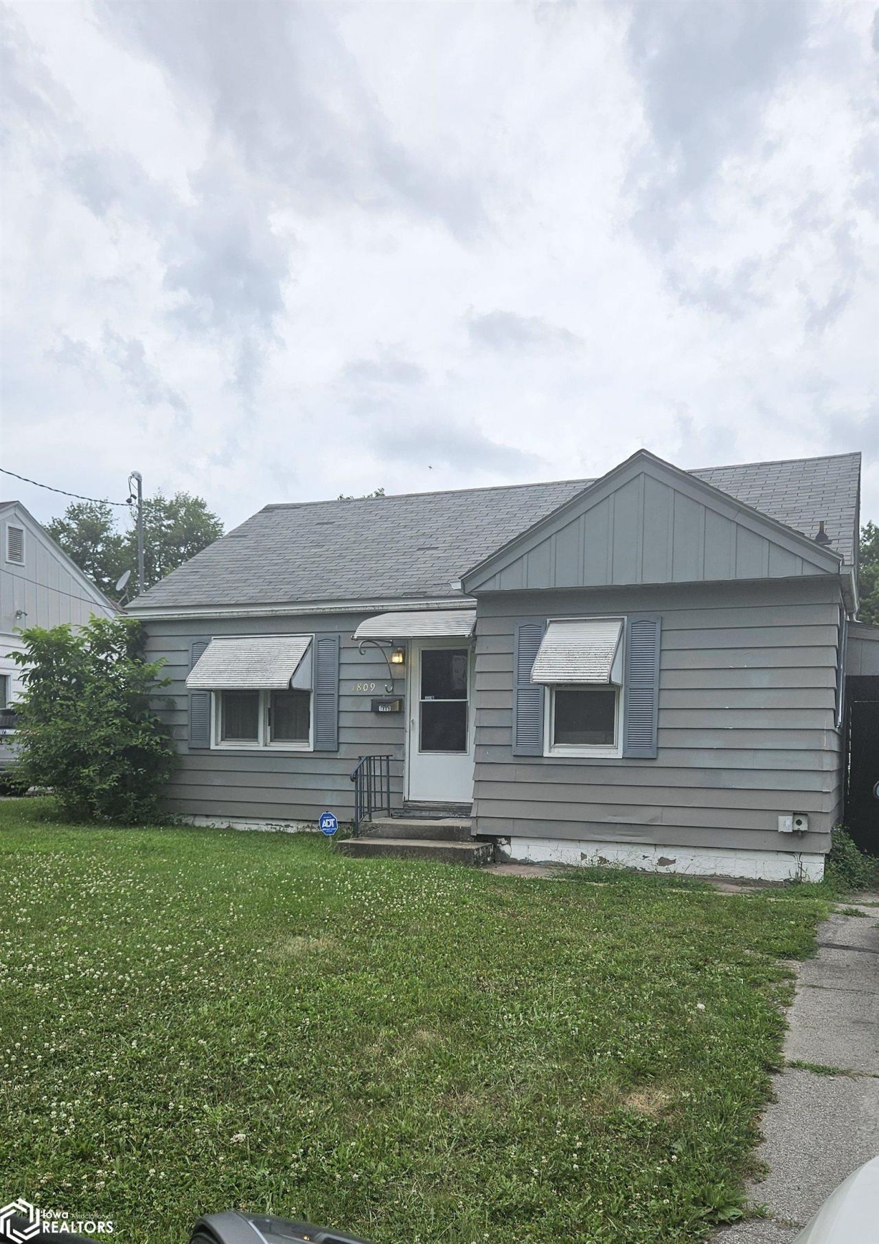 1809 Albia, Ottumwa, IA 52501 Main Photo