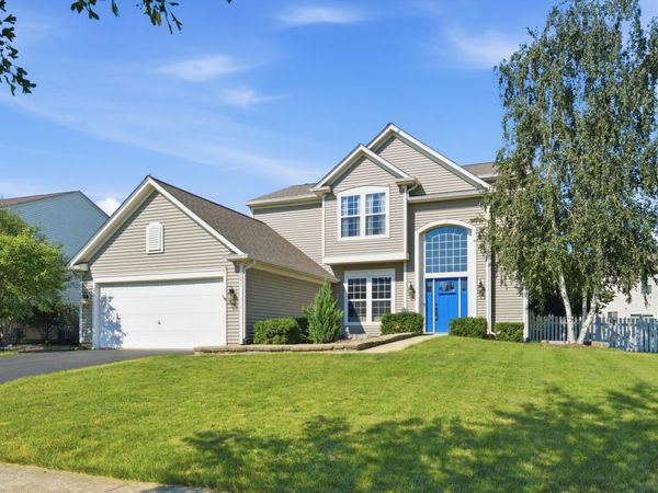 251 Clubhouse Street , Bolingbrook, IL 60490