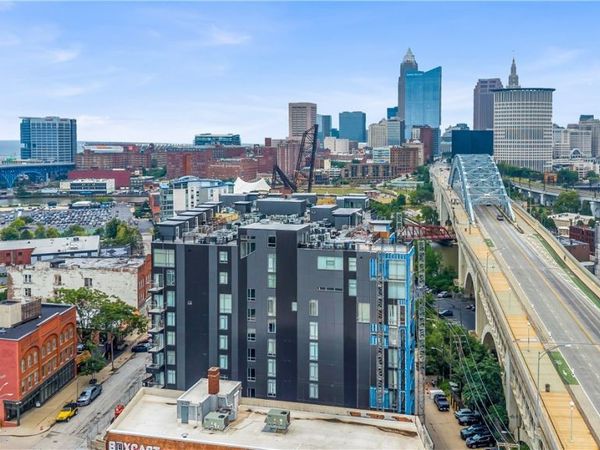 2222 Detroit Avenue , Cleveland, OH 44113