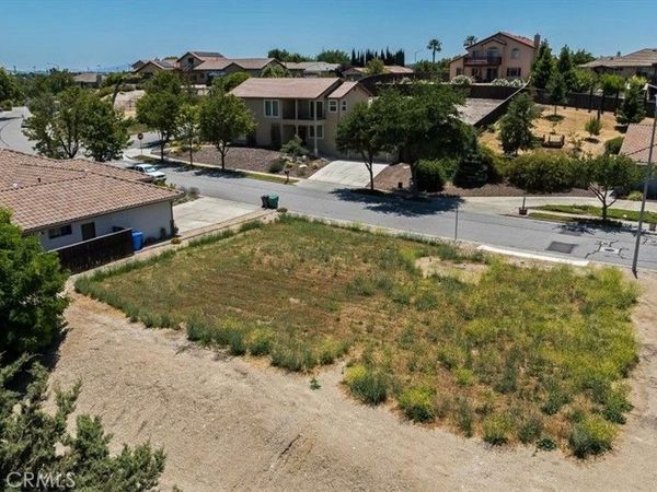 679 Red Cloud, Paso Robles, CA 93446