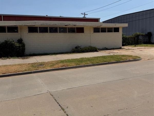 100 NE 24th Street, Oklahoma City, OK 73105