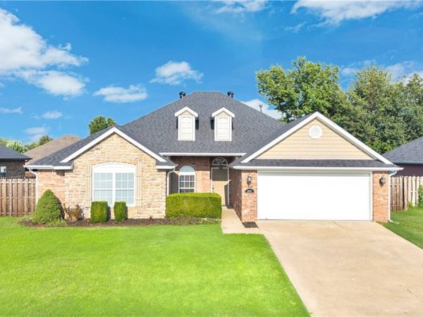 3085 Chadwick Street , Springdale, AR 72764
