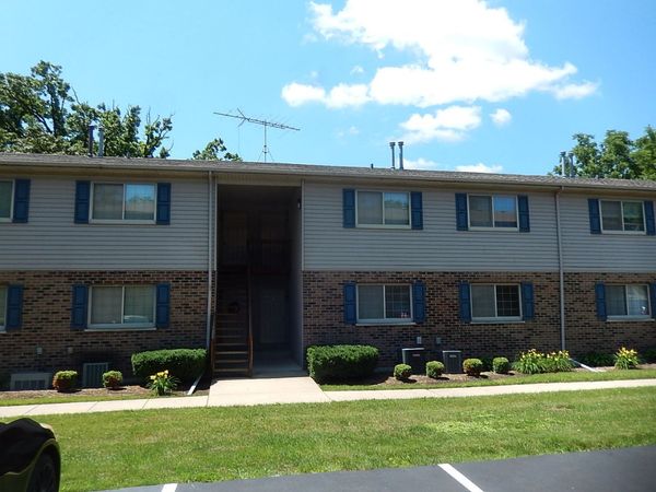 375 Woodridge Circle , Unit F, South Elgin, IL 60177