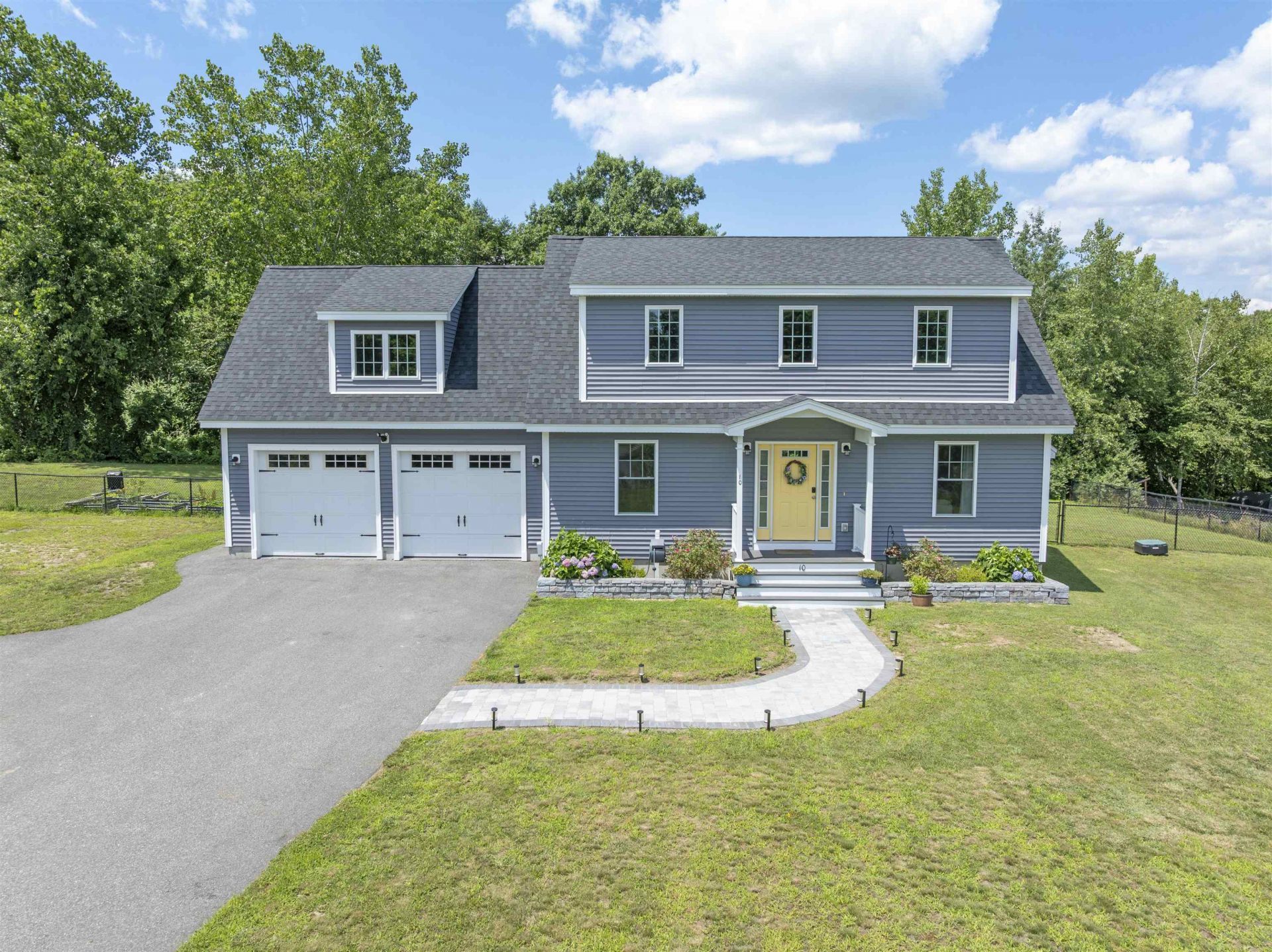 10 Meghan Drive, Sandown, NH 03873 Main Photo