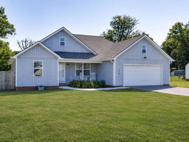 218 Dean Drive, Harrodsburg, KY 40330