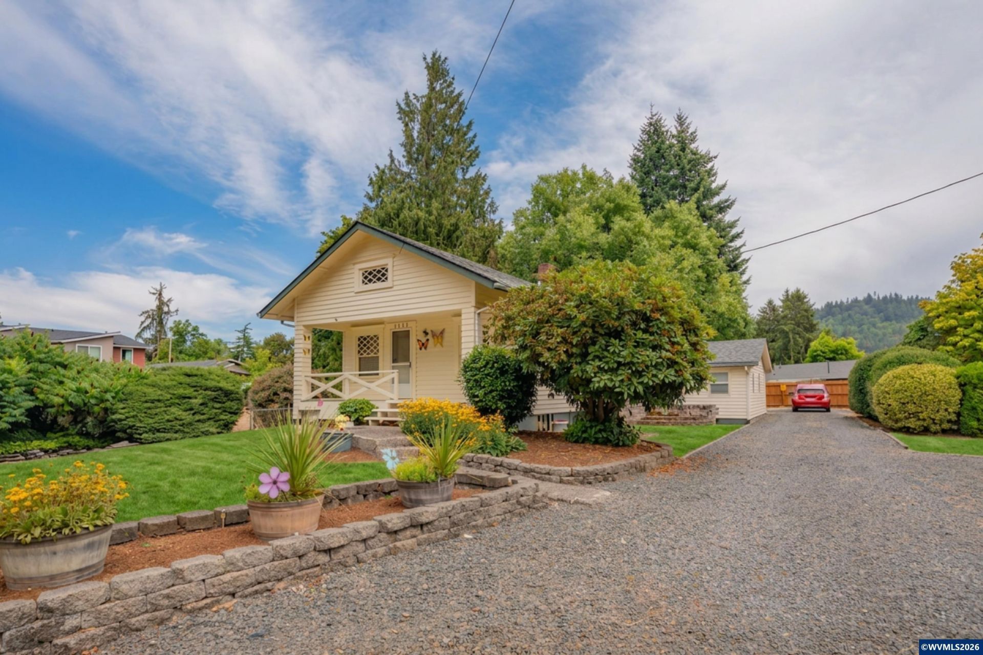 1925 River Rd, Lebanon, OR 97355 Main Photo