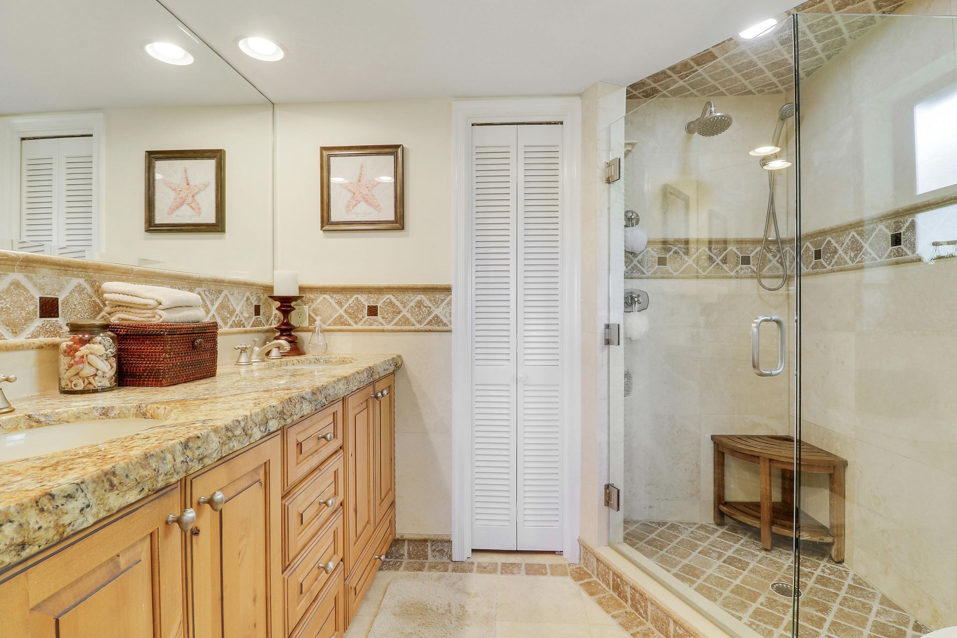 711 Hummingbird Way, Unit 201, North Palm Beach, FL 33408 Photo