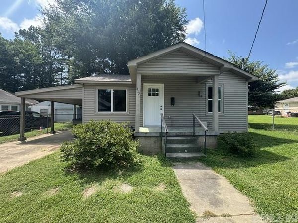 412 E Poplar , Paragould, AR 72450