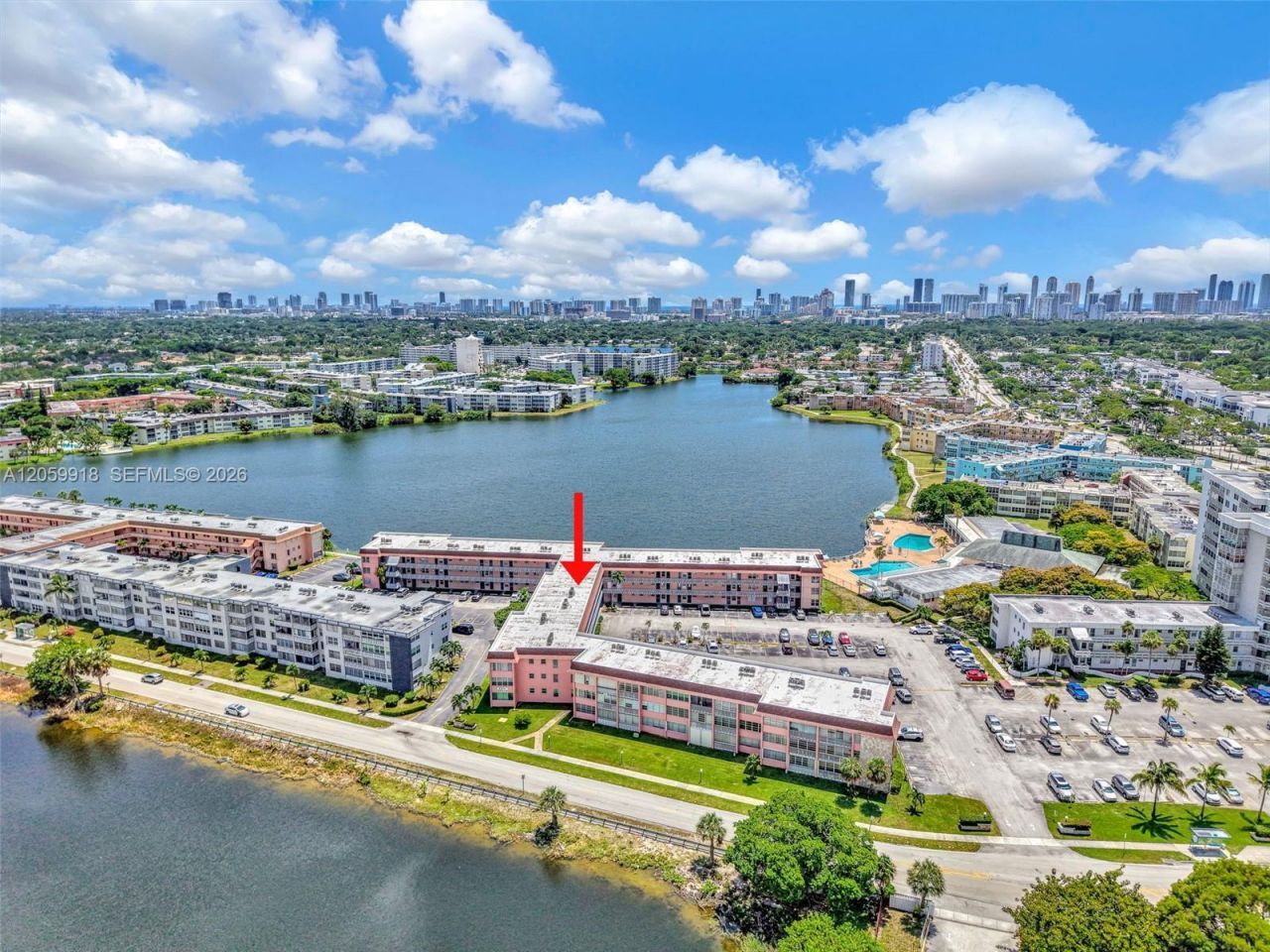 18555 NE 14th Ave , Unit 502, Miami, FL 33179 Photo