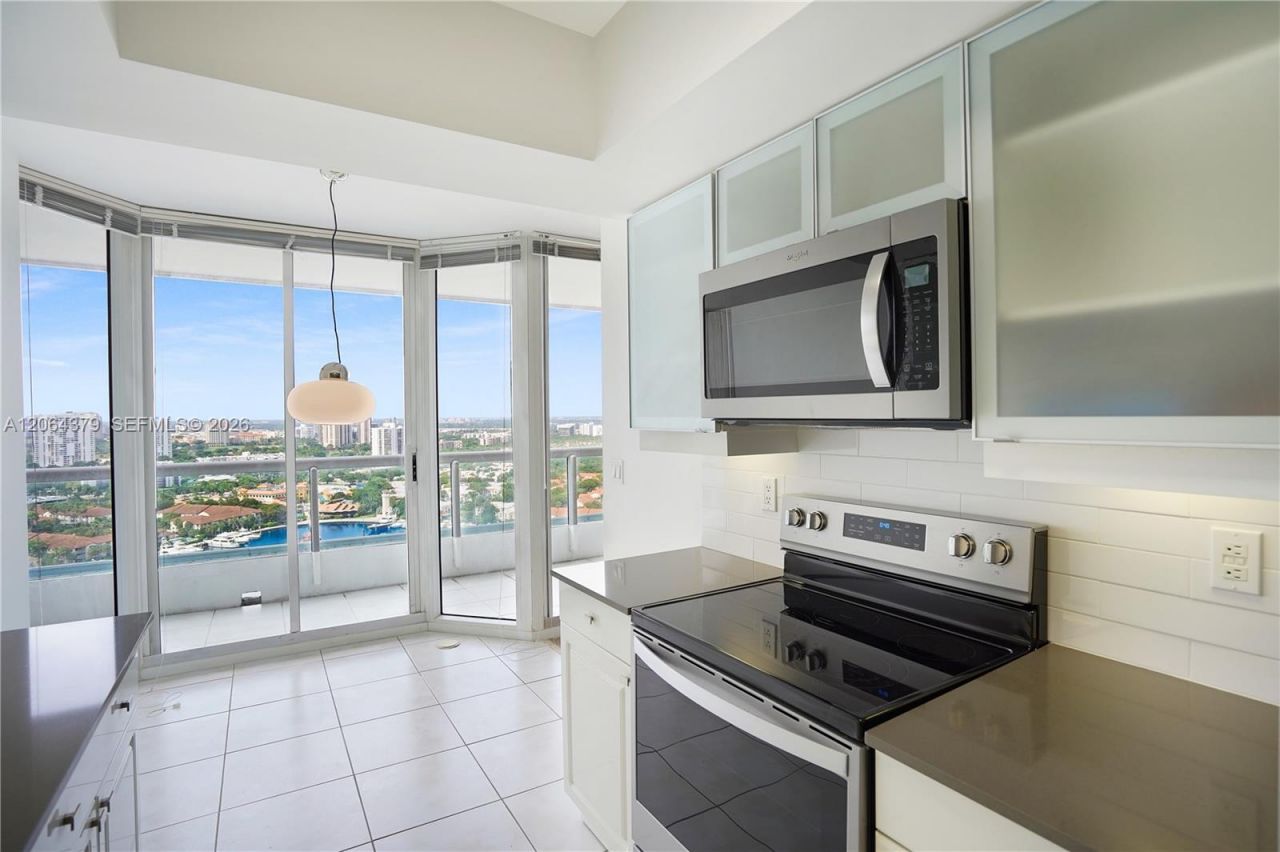 21205 Yacht Club Dr, Unit 2604, Aventura, FL 33180 Photo