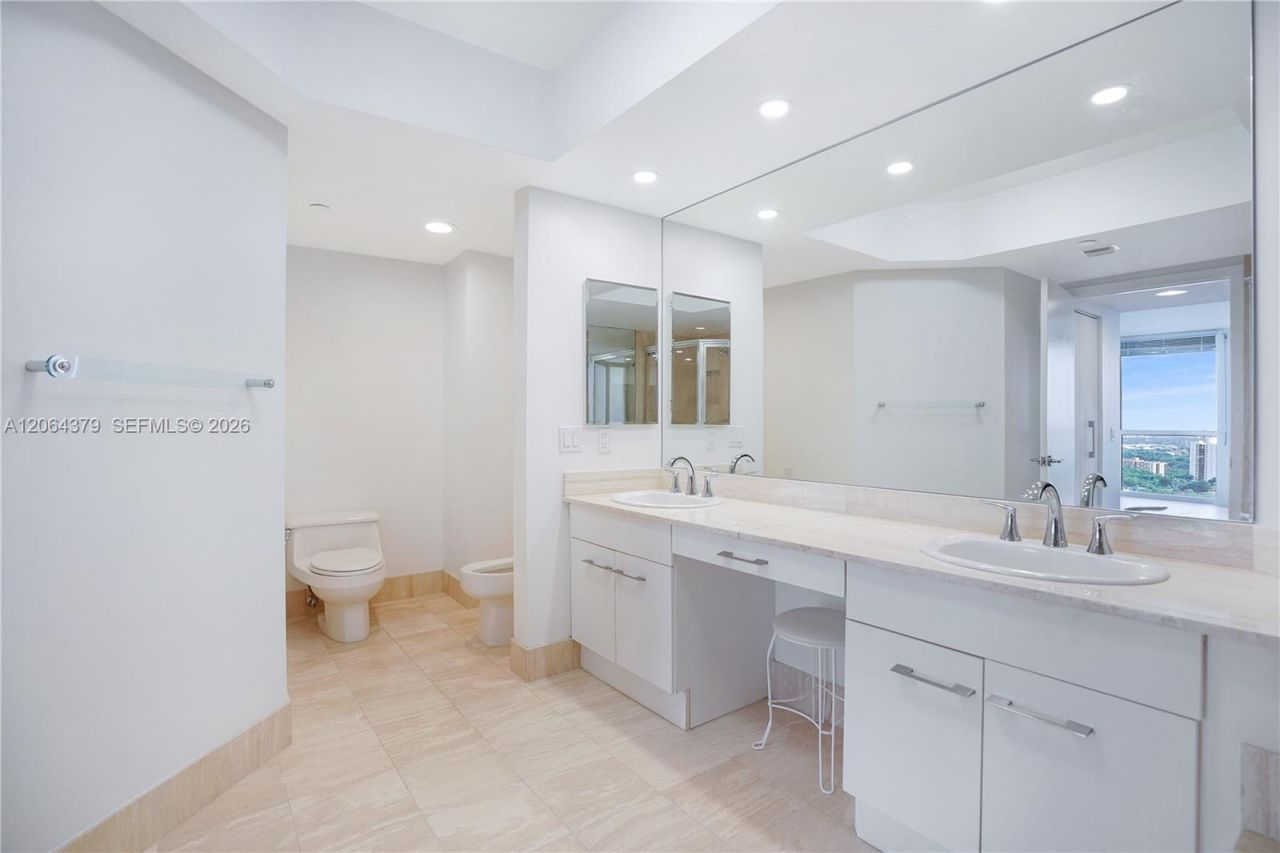 21205 Yacht Club Dr, Unit 2604, Aventura, FL 33180 Photo