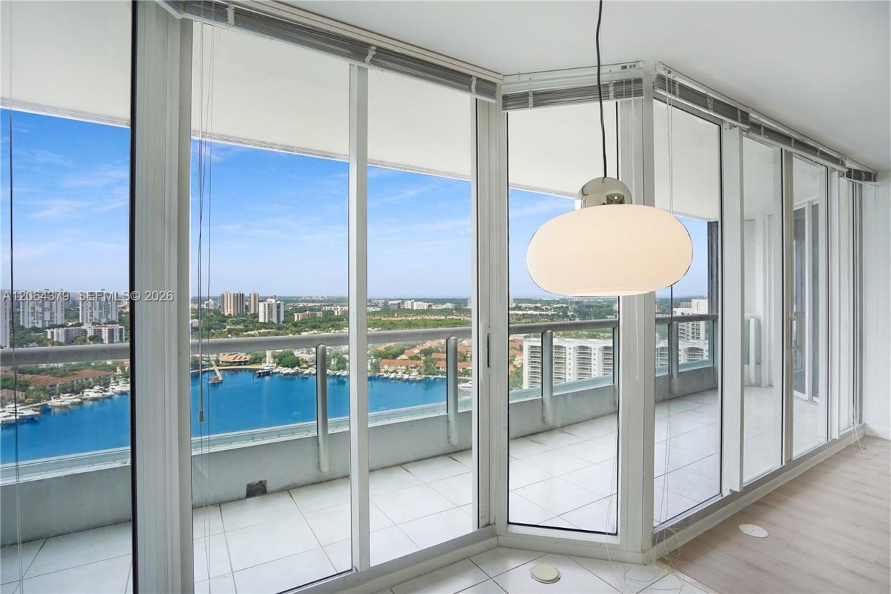21205 Yacht Club Dr, Unit 2604, Aventura, FL 33180 Photo