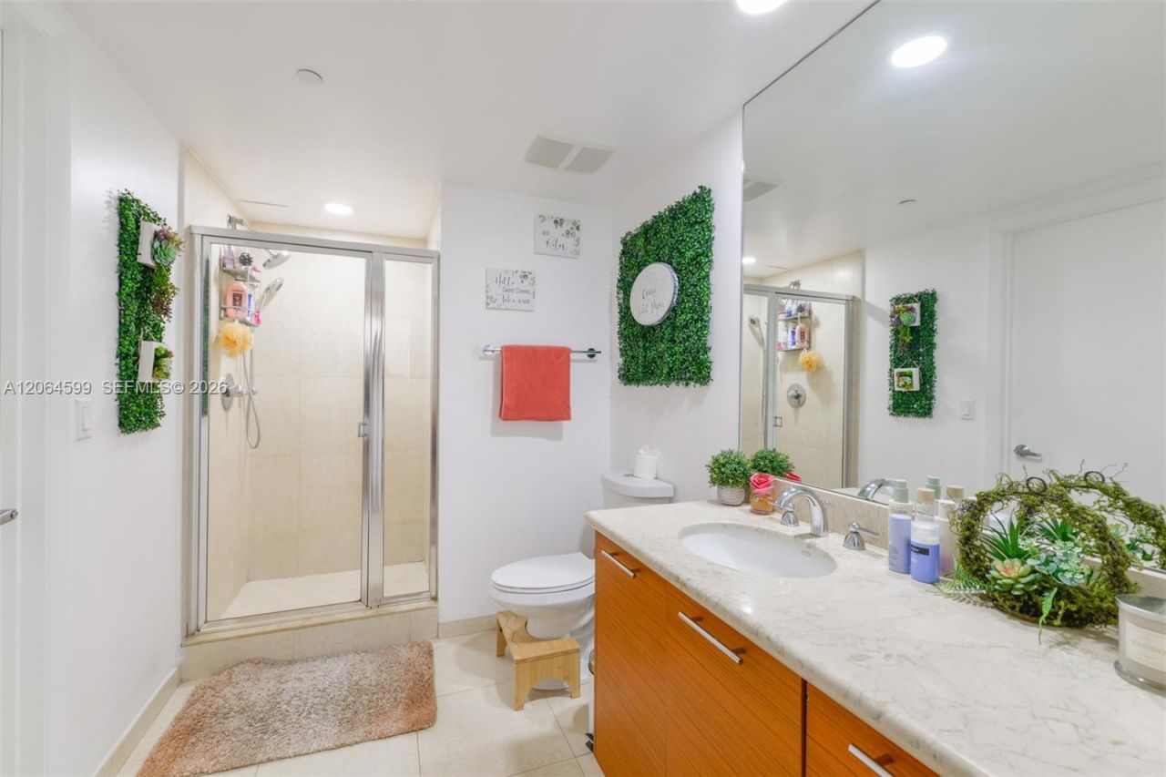 50 Biscayne Blvd, Unit 2505, Miami, FL 33132 Photo