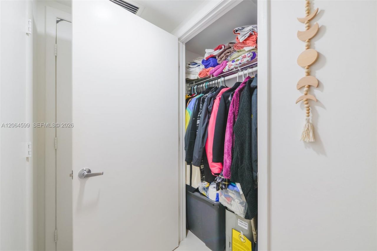 50 Biscayne Blvd, Unit 2505, Miami, FL 33132 Photo
