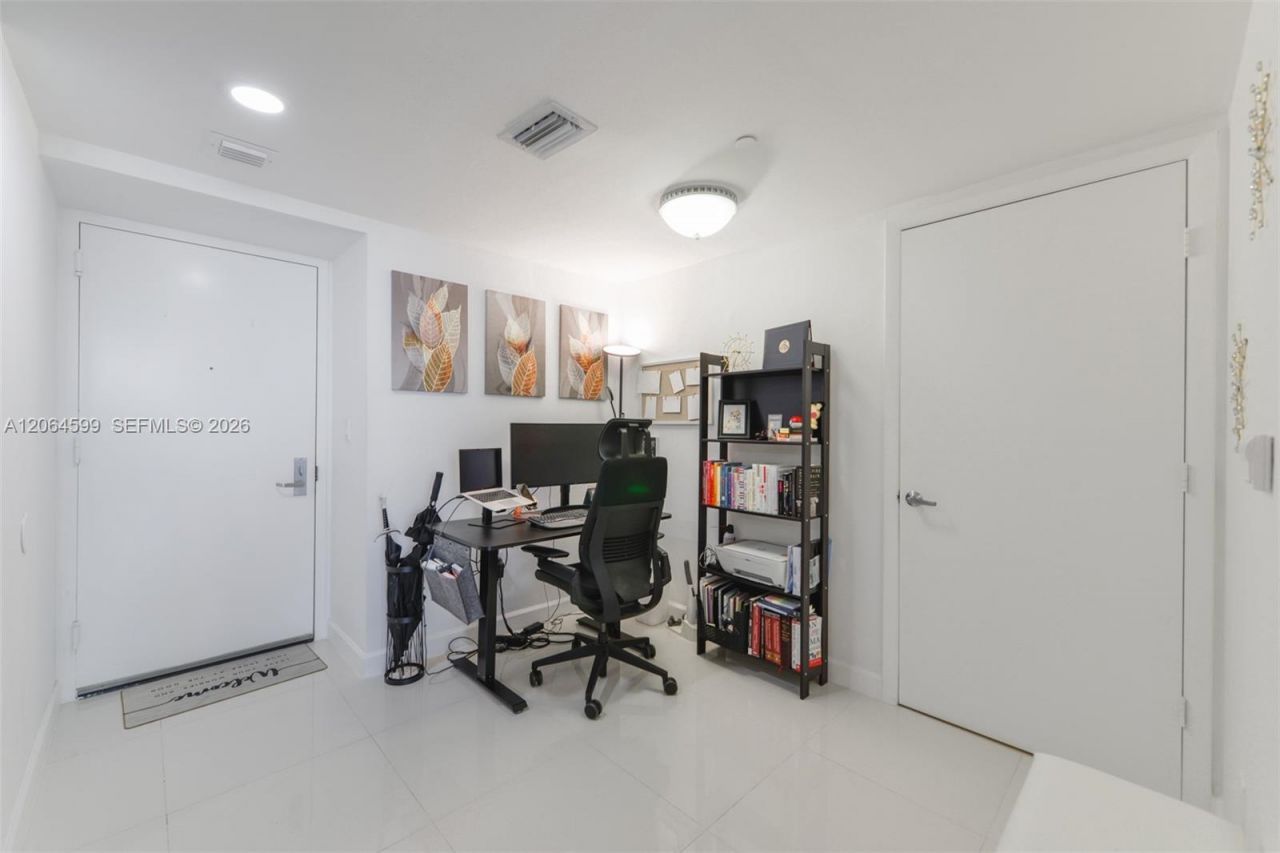 50 Biscayne Blvd, Unit 2505, Miami, FL 33132 Photo