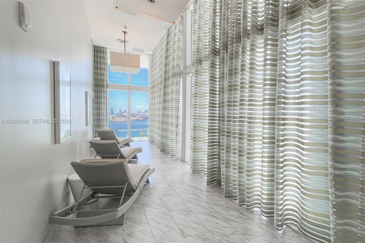 50 Biscayne Blvd, Unit 2505, Miami, FL 33132 Photo