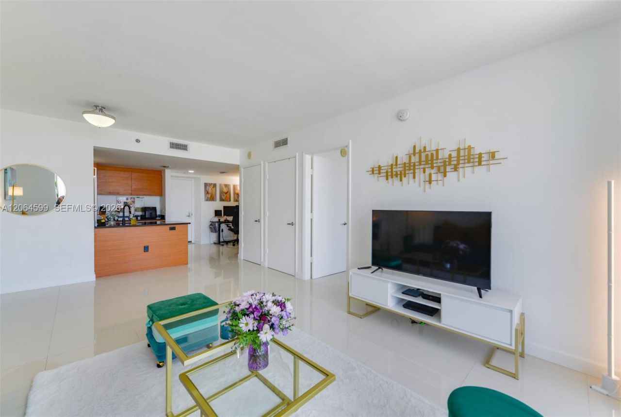 50 Biscayne Blvd, Unit 2505, Miami, FL 33132 Photo