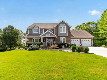 6007 Canonero Way, Versailles, KY 40383