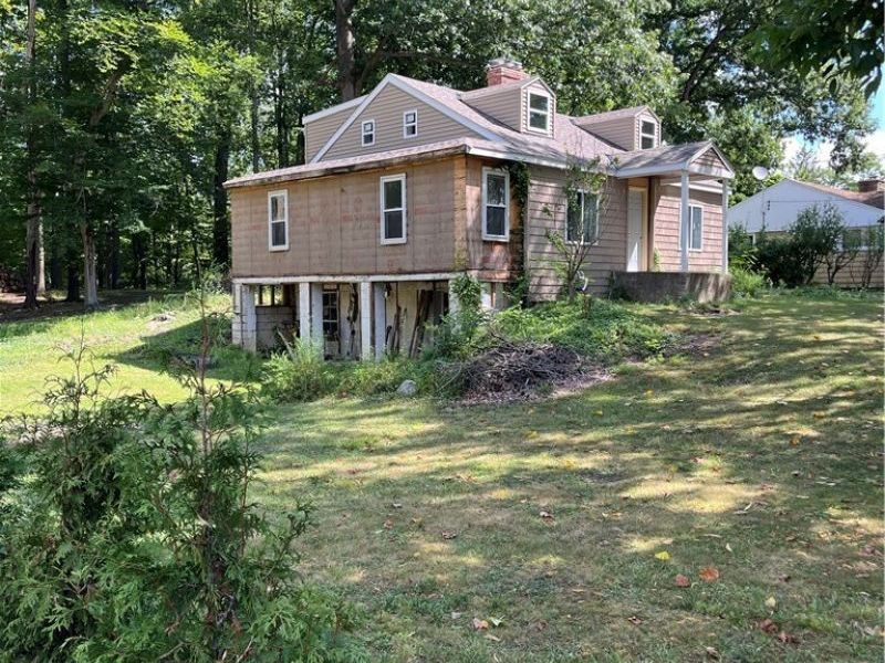 9012 W Pleasant Valley Road, Parma, OH 44130 Photo 1