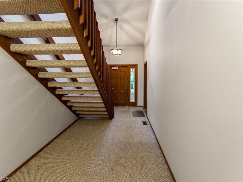 1339 Fox Run Drive, Youngstown, OH 44512 Photo 25