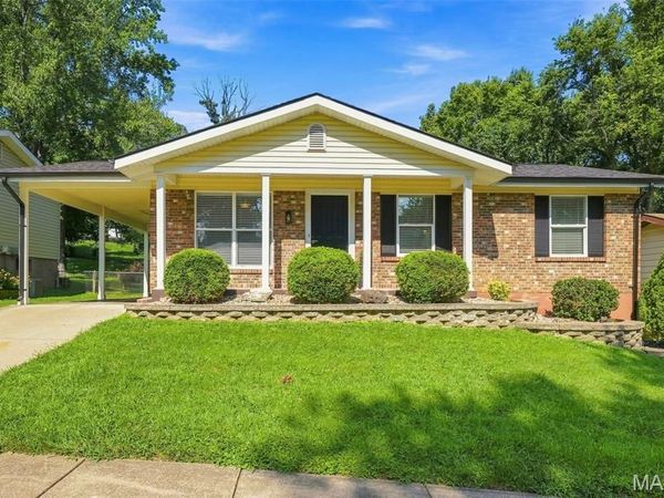 713 Vanderville Drive , Fenton, MO 63026