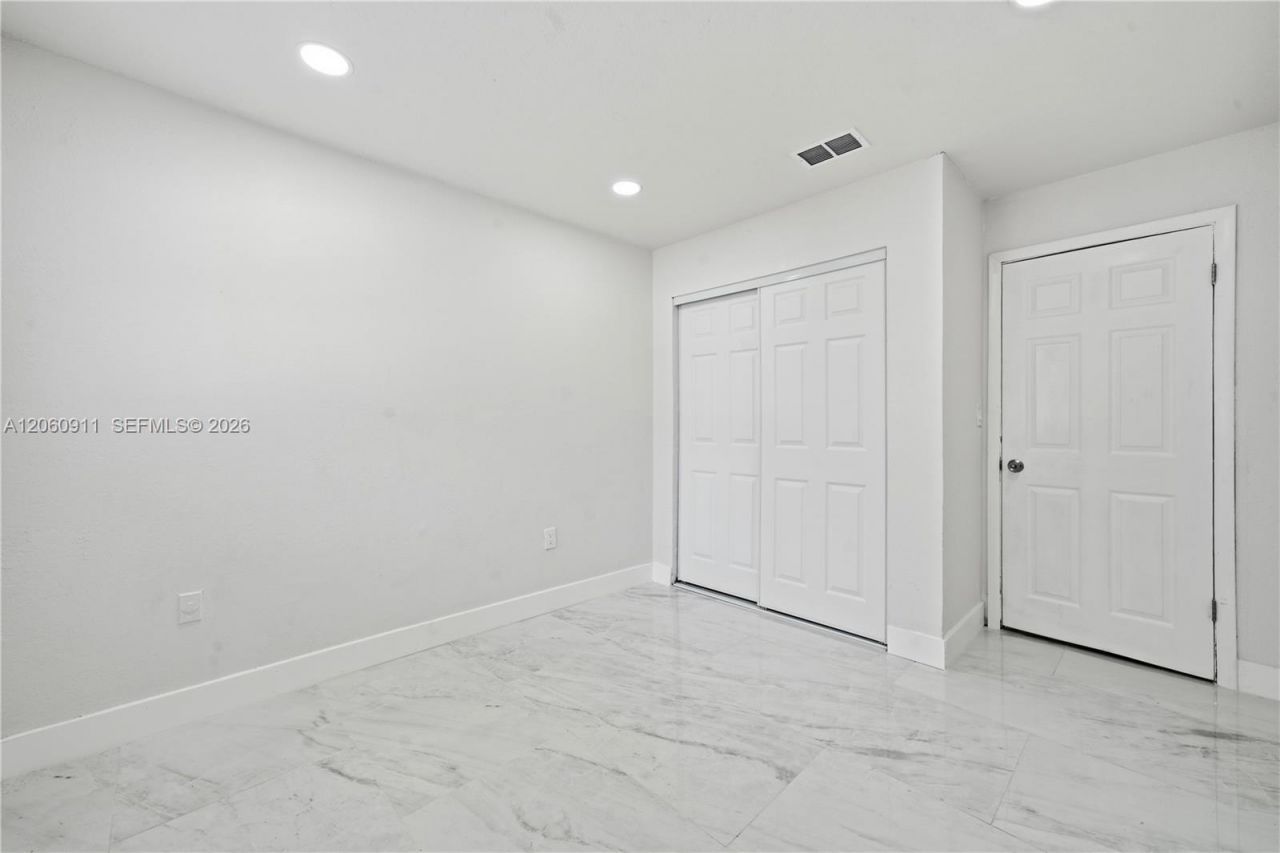 3856 NW 207th St Rd, Miami Gardens, FL 33055 Photo