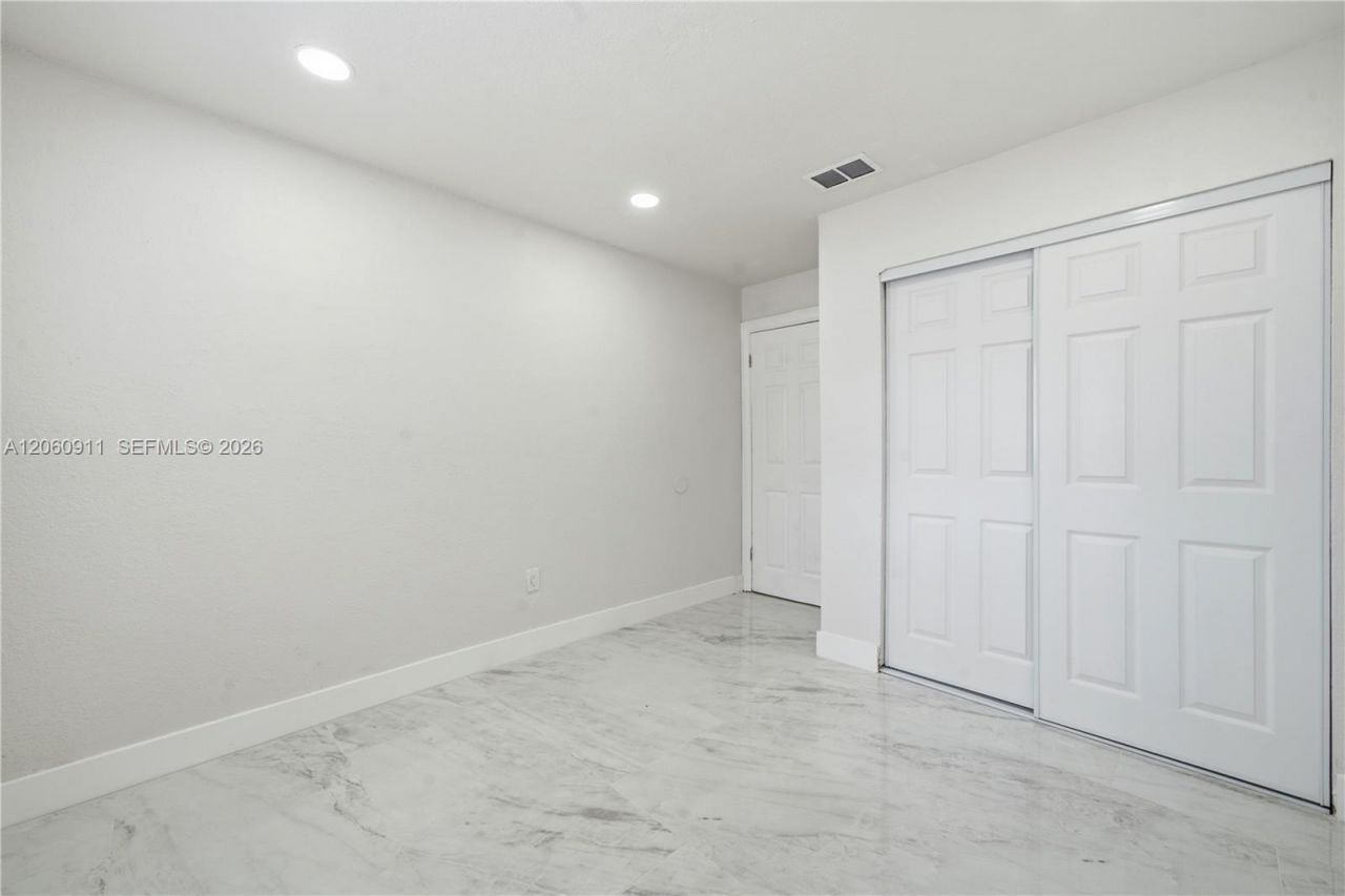 3856 NW 207th St Rd, Miami Gardens, FL 33055 Photo