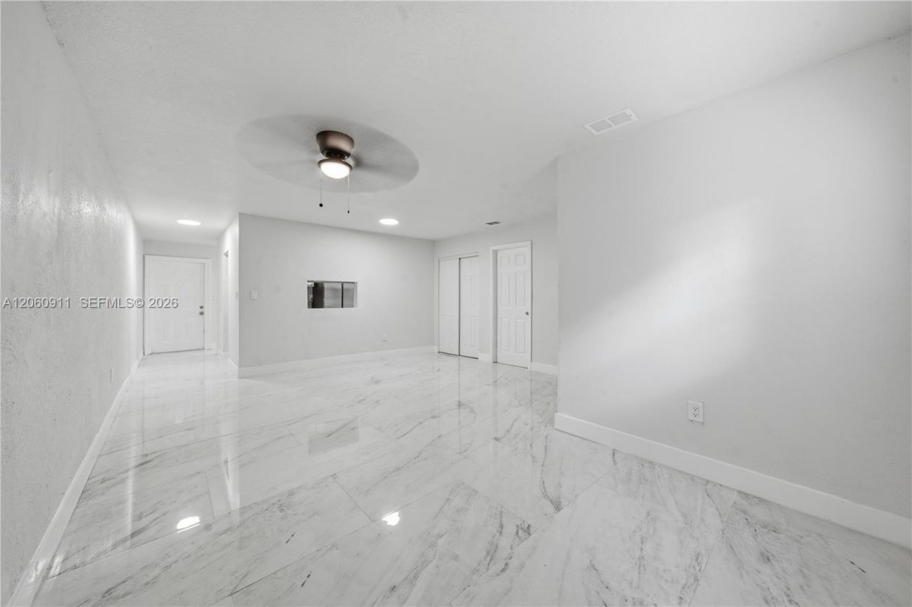 3856 NW 207th St Rd, Miami Gardens, FL 33055 Photo