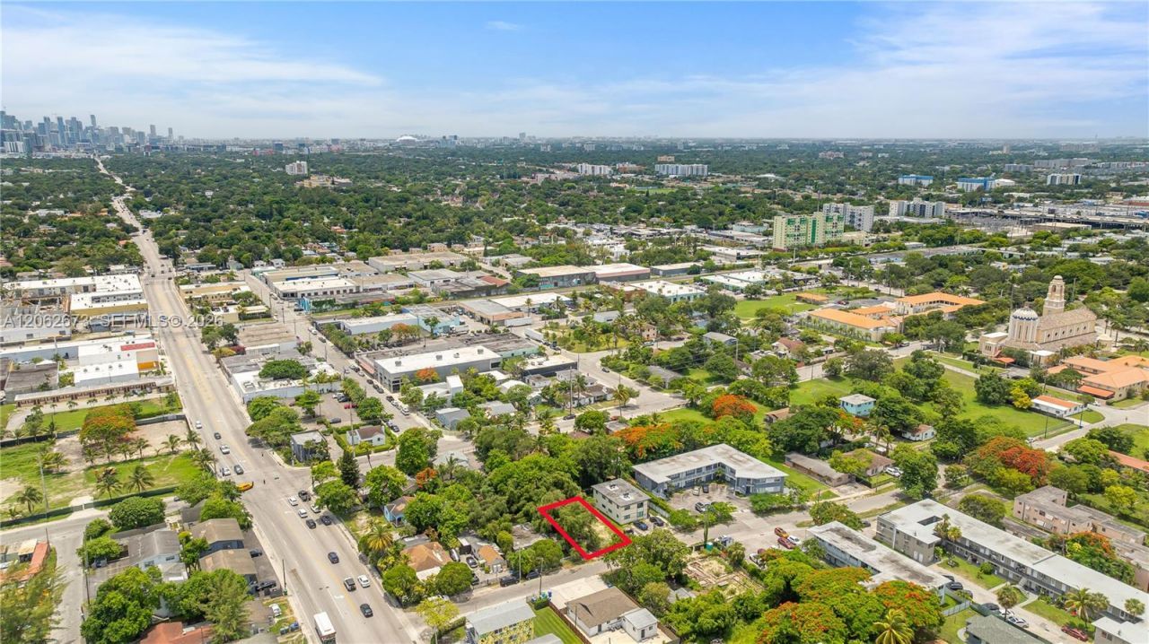 28 NW 76th St , Miami, FL 33150 Photo