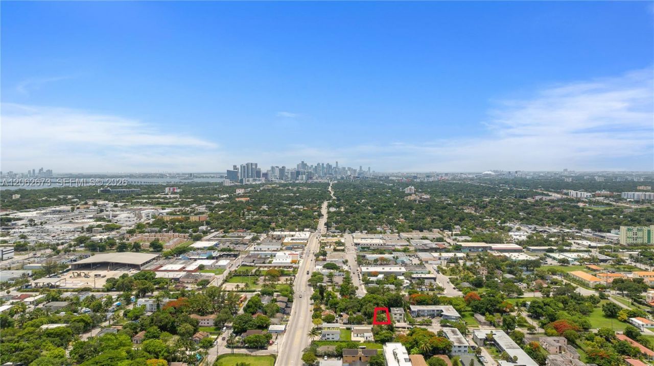 28 NW 76th St , Miami, FL 33150 Photo