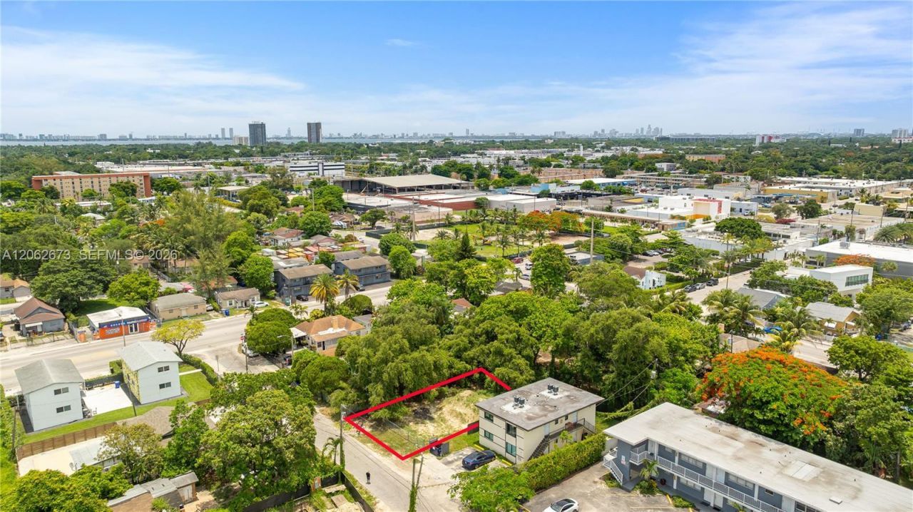 28 NW 76th St , Miami, FL 33150 Photo