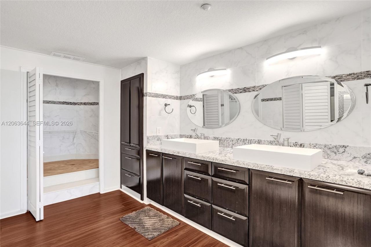 7611 Southampton Ter, Unit 409, Tamarac, FL 33321 Photo