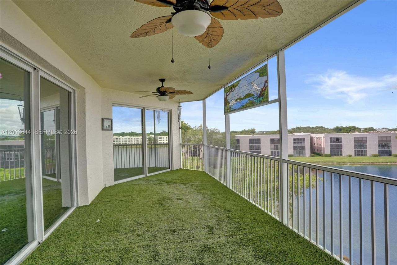 7611 Southampton Ter, Unit 409, Tamarac, FL 33321 Photo